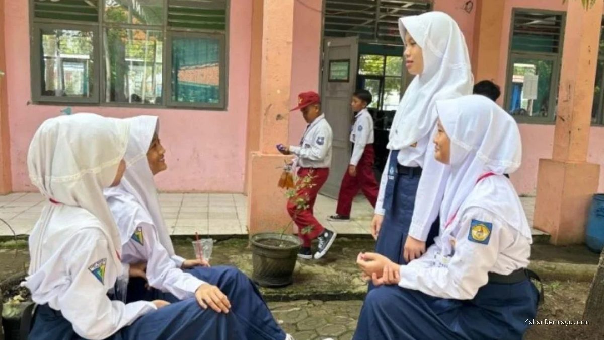 Sekolah Swasta Mitra Disdik Jabar: Orang Tua Tetap Tanggung Selisih Biaya