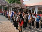 uptd-sdn-1-haurgeulis-ratusan-siswa-khidmat-upacara-pancasila-2026-25107 UPTD SDN 1 Haurgeulis: Ratusan Siswa Khidmat Upacara Pancasila 2026