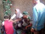 Babinsa Koramil Krangkeng Dampingi Penanganan 2 ODGJ di Desa Srengseng