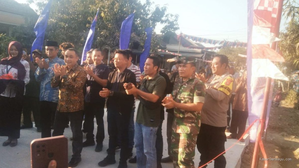 Betonisasi Jalan Blok Rancawas, Warga Temiyang Gelar Syukuran