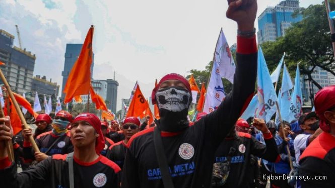 Bupati Tegal Sampaikan Tuntutan Buruh Tembakau ke Pemerintah Pusat