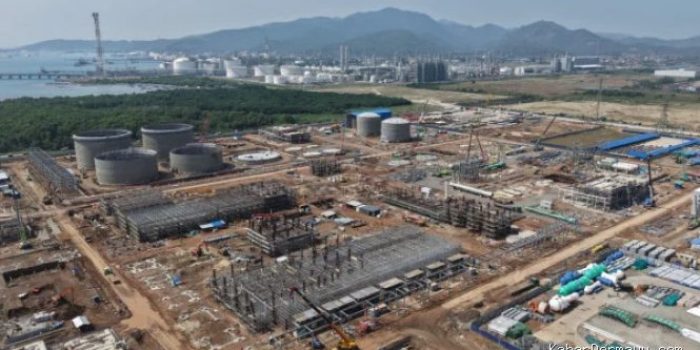 Chandra Asri Group Raup Pendapatan US$ 5,3 Miliar di Semester I-2026