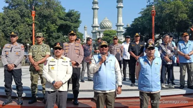 Ditjen Bina Adwil Kemendagri Perkuat Satpol PP dan Satlinmas dalam Mewujudkan Indonesia Bebas Sampah
