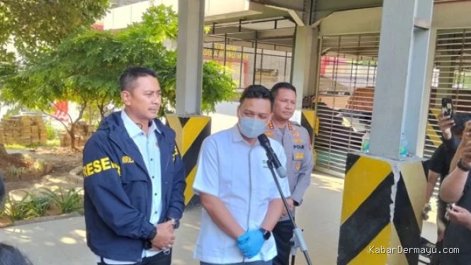 FBI Dilibatkan dalam Pengujian Dolar Sitaan Kasus Febrie Adriansyah, Emas 74 Kg Juga Diperiksa Pegadaian