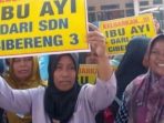 Guru SDN 3 Cibereng Robek Uang: Kadisdik Indramayu Diminta Bertindak
