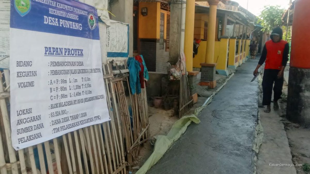 Jalan Lingkungan Desa Puntang Indramayu Dicor, Warga Bahagia