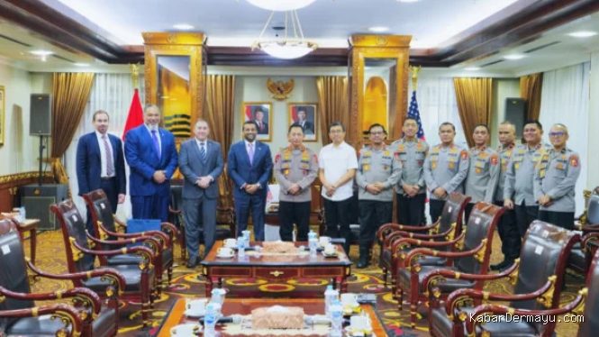 Kapolri dan Direktur FBI Bahas Kerja Sama Penanganan Kejahatan Transnasional, Siber, dan Terorisme