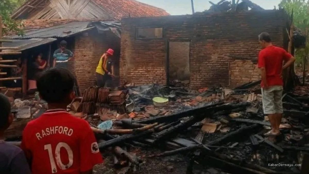 Kebakaran Rumah di Haurgeulis Indramayu, Terdengar Suara Kayu
