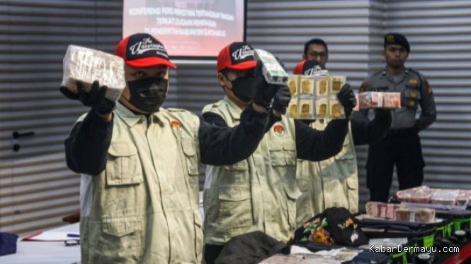 KPK Amankan Uang Rp21,2 Miliar dari OTT Bupati Sukoharjo, Termasuk Valas dan Emas