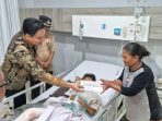 Lucky Hakim Jenguk Korban Kecelakaan Maut Jalur Pantura di RS