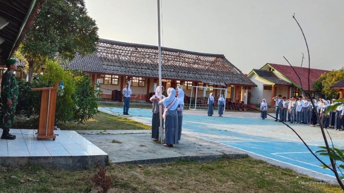 MPLS di SMAN 1 Lelea: Tak Hanya Kenalan, Ada Materi dari TNI