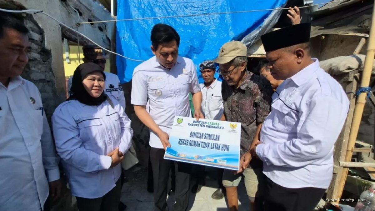 Pemkab Indramayu Beri Bantuan Rehabilitasi Rutilahu Desa Sindang