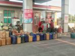 pertalite-diburu-di-indramayu-pertamax-mahal-spbu-3445229-antre-40674 Pertalite Diburu di Indramayu, Pertamax Mahal? SPBU 3445229 Antre