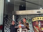 reaksi-febrie-adriansyah-usai-hotman-paris-mendadak-mundur-dari-tim-kuasa-hukumn-33129 Reaksi Febrie Adriansyah Usai Hotman Paris Mendadak Mundur dari Tim Kuasa Hukumnya