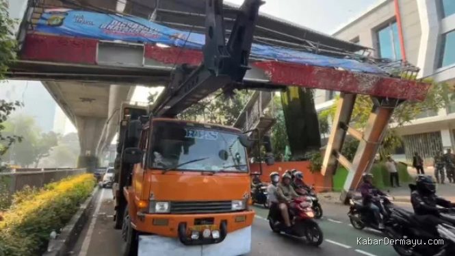 Rekayasa Rute Transjakarta Koridor 13 Akibat JPO Tendean Tertabrak Truk
