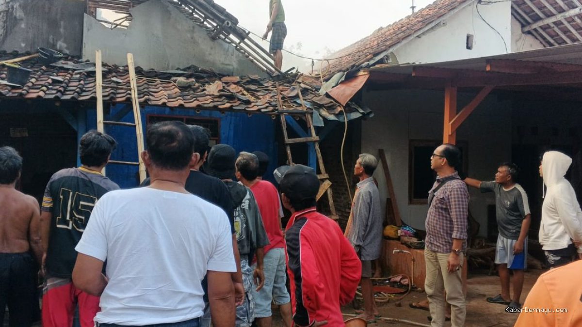 Rumah di Haurgeulis Indramayu Terbakar Akibat Lupa Matikan Kompor