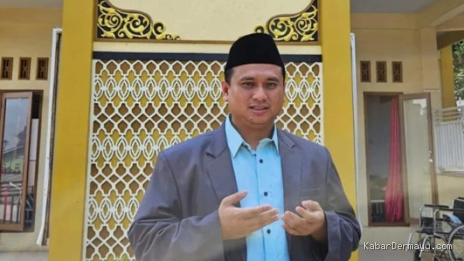 Santri dan Pengajar Pesantren Darul Amanah Kendal Kunjungi Istana