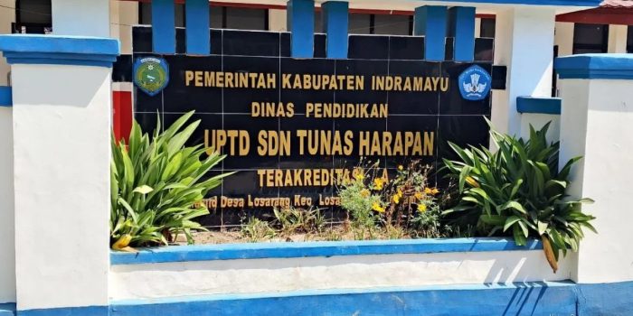 SDN Tunas Harapan Losarang Diduga Langgar Edaran Bupati, Ada Apa?