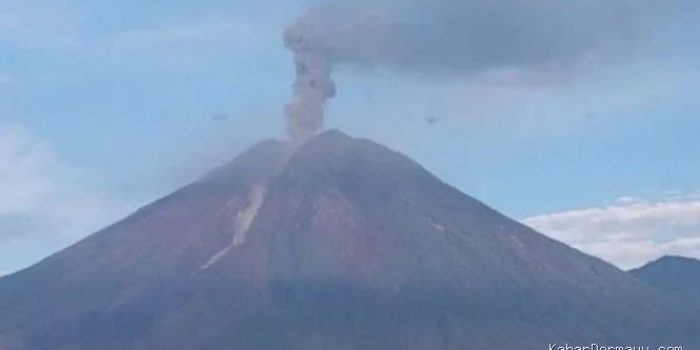 Semeru Erupsi Delapan Kali, Kolom Abu Capai 900 Meter