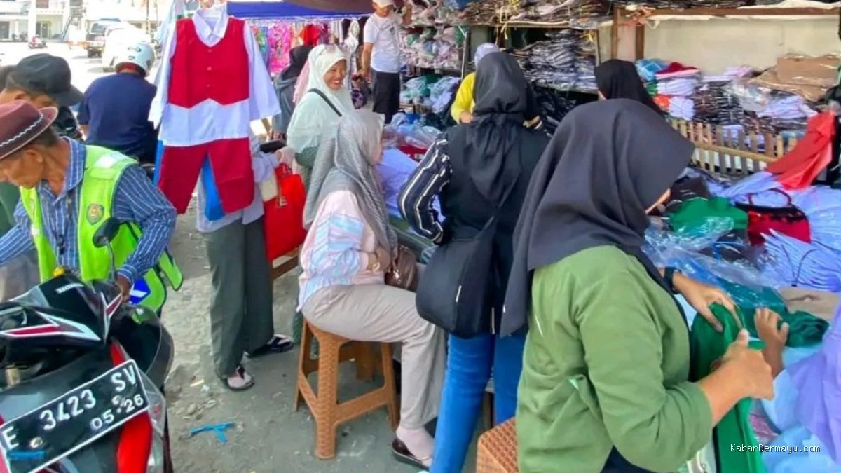 Seragam Indramayu Banjir Order: Ini Penyebab Pedagang Serbu Pelanggan!