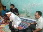 Tepati Janji, Dedi Mulyadi Takziah ke Rumah Duka Korban Kecelakaan Maut Pantura Indramayu