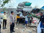 Cegah Kebakaran TPA Pecuk, Sat Binmas Polres Indramayu Edukasi Pemulung
