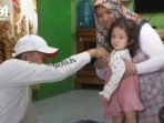 Dedi Mulyadi Bantu Keluarga Warsilah di Indramayu, Haru Rawat 5 Balita Kembar