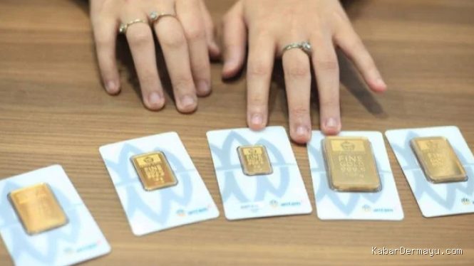Harga Emas Hari Ini 4 Agustus 2026: Antam Anjlok, Pasar Global Fluktuatif
