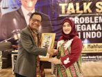 mahfud-md-hadiri-talk-show-wakil-wali-kota-tekankan-integritas-penegakan-hukum-36745 Mahfud MD Hadiri Talk Show, Wakil Wali Kota Tekankan Integritas Penegakan Hukum