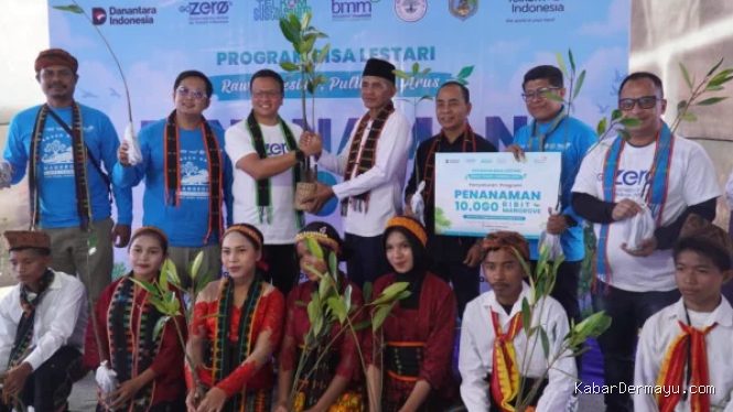 TelkomGroup Tanam 20 Ribu Mangrove demi Ketahanan Ekosistem Pesisir