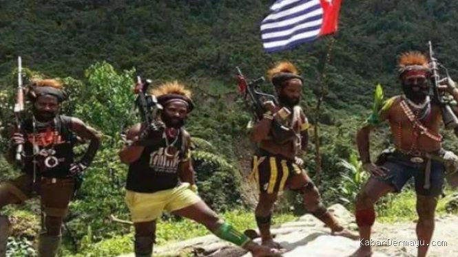 TNI Evakuasi Korban Penembakan OPM dari Jurang 50 Meter Yahukimo