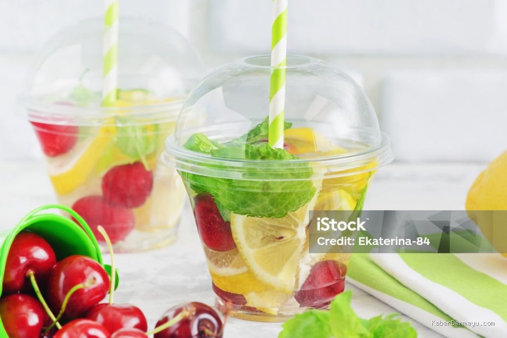 Photo by istockphoto.com - 7 Resep Minuman Detox Alami untuk Membantu Membersihkan Racun Tubuh