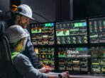 bolehkah-punya-mata-minus-lebih-dari-dua-melamar-jadi-operator-pabrik-perakitan-91103 Photo by istockphoto.com - Bolehkah Punya Mata Minus Lebih dari Dua Melamar Jadi Operator Pabrik Perakitan