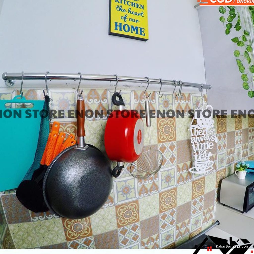 Photo by shopee.co.id - Ide Menata Gantungan Wajan di Dinding Dapur agar Lebih Rapi