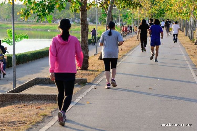 Photo by kompas.com - Manfaat Berjalan Kaki untuk Menjaga Kesehatan Sendi Anda