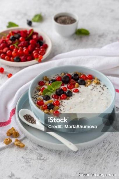 Photo by istockphoto.com - Manfaat Yogurt untuk Melancarkan Pencernaan dan Kesehatan Usus