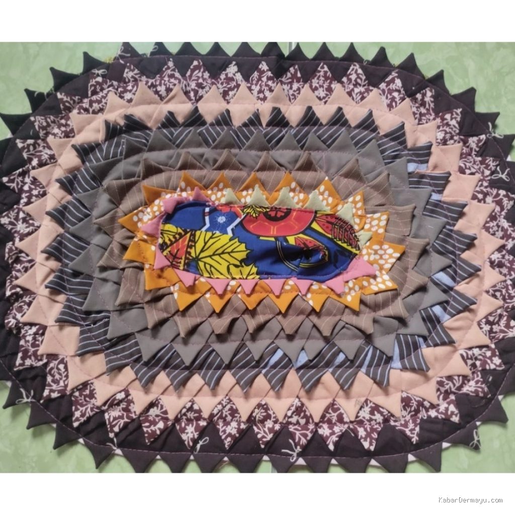 Photo by shopee.co.id - Mengapa Menjemur Keset Kaki Kain di Bawah Matahari Itu Penting
