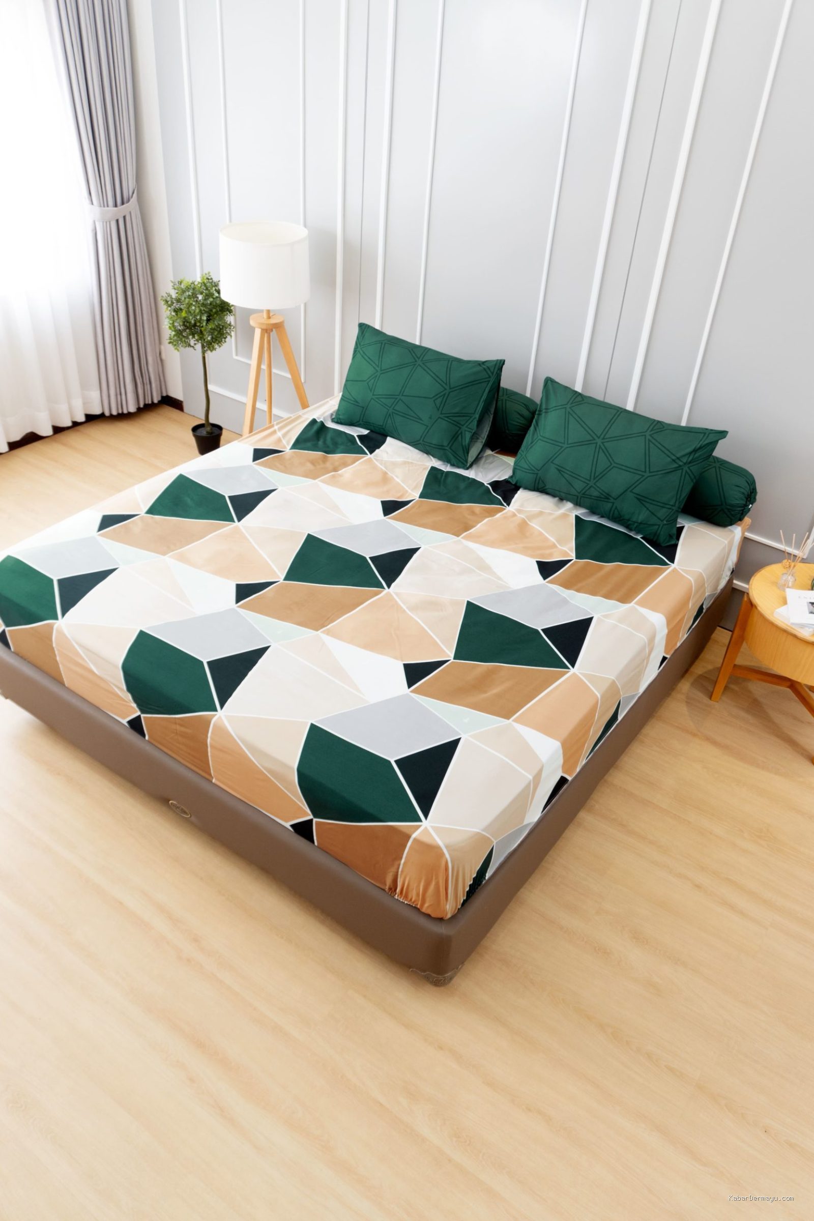 Photo by blog.internalgroup.id - Panduan Melipat Sprei Karet dan Sarung Bantal agar Lemari Rapi