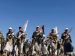 Pemerintah Yaman Gempur Basis Houthi di Pesisir Laut Merah
