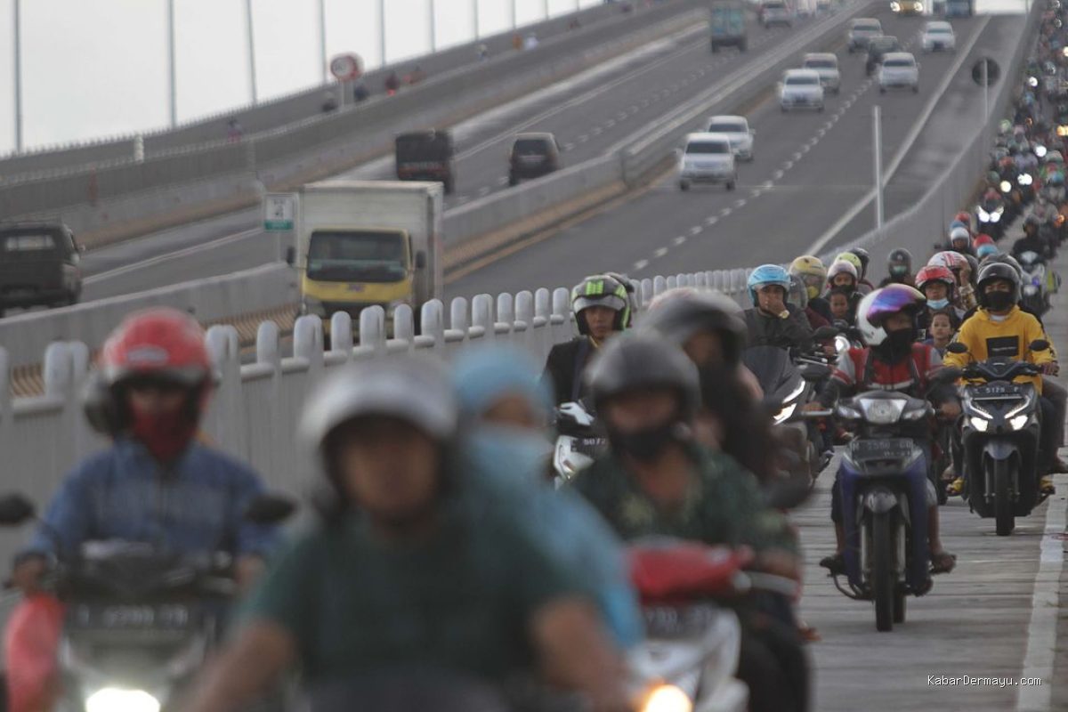 Photo by otomotif.kompas.com - Solusi Mengatasi Badan Pegal Setelah Menyetir Motor Jarak Jauh