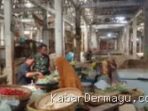 update-harga-sembako-di-pasar-tulungagung-indramayu-cabai-rawit-rp50-ribu-dan-da-70986 Update Harga Sembako di Pasar Tulungagung Indramayu: Cabai Rawit Rp50 Ribu dan Daging Sapi Rp180 Ribu