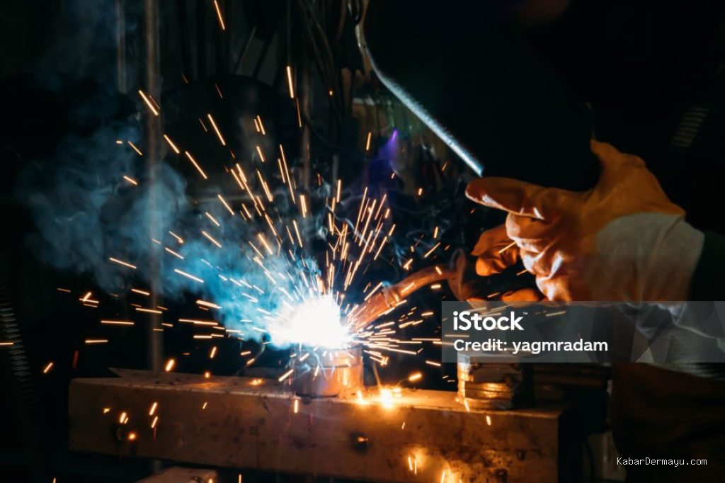 Syarat Mengurus Sertifikat Keterampilan Las Welder untuk Kerja Pabrik Kapal