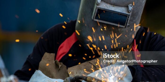 syarat-mengurus-sertifikat-keterampilan-las-welder-untuk-kerja-pabrik-kapal-71791 Photo by istockphoto.com - Syarat Mengurus Sertifikat Keterampilan Las Welder untuk Kerja Pabrik Kapal