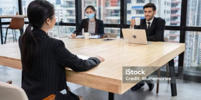 Photo by istockphoto.com - Trik Menjawab Pertanyaan Berapa Saudara Kandung Saat Wawancara HRD Pabrik